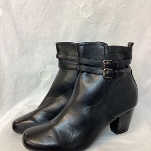 Chic Black Leather Heeled Boots